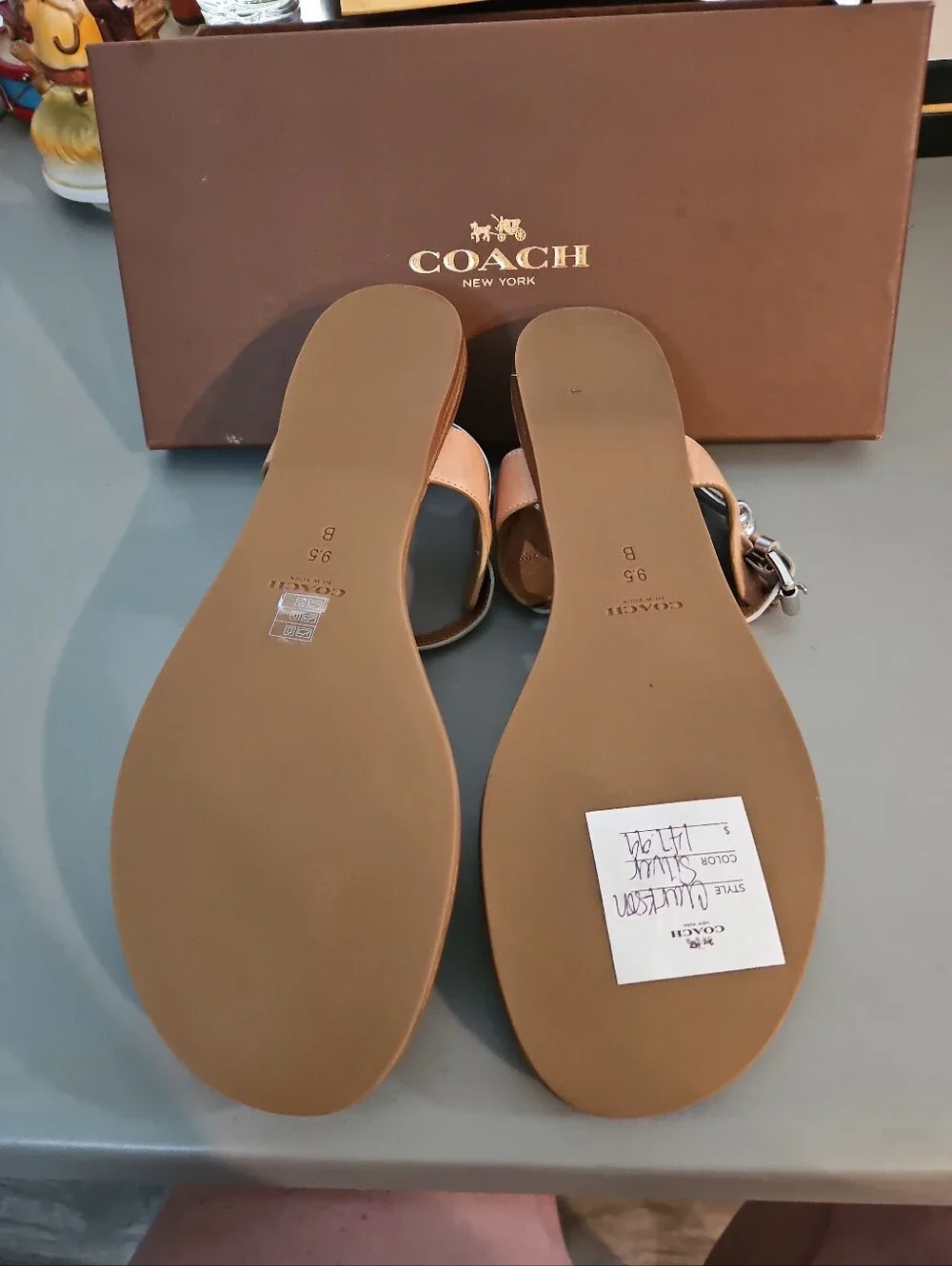 NIB Coach Clarkson Silver Natural Metallic T-Strap Flat Sandals Size 9.5 M NEW